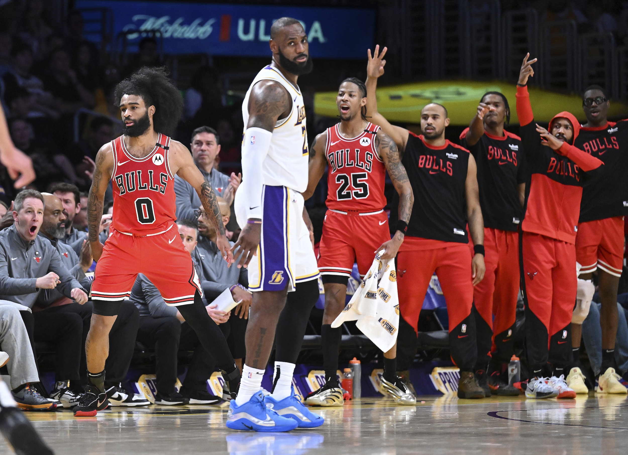 NBA: Bulls rout Lakers, spoil LeBron James’ return