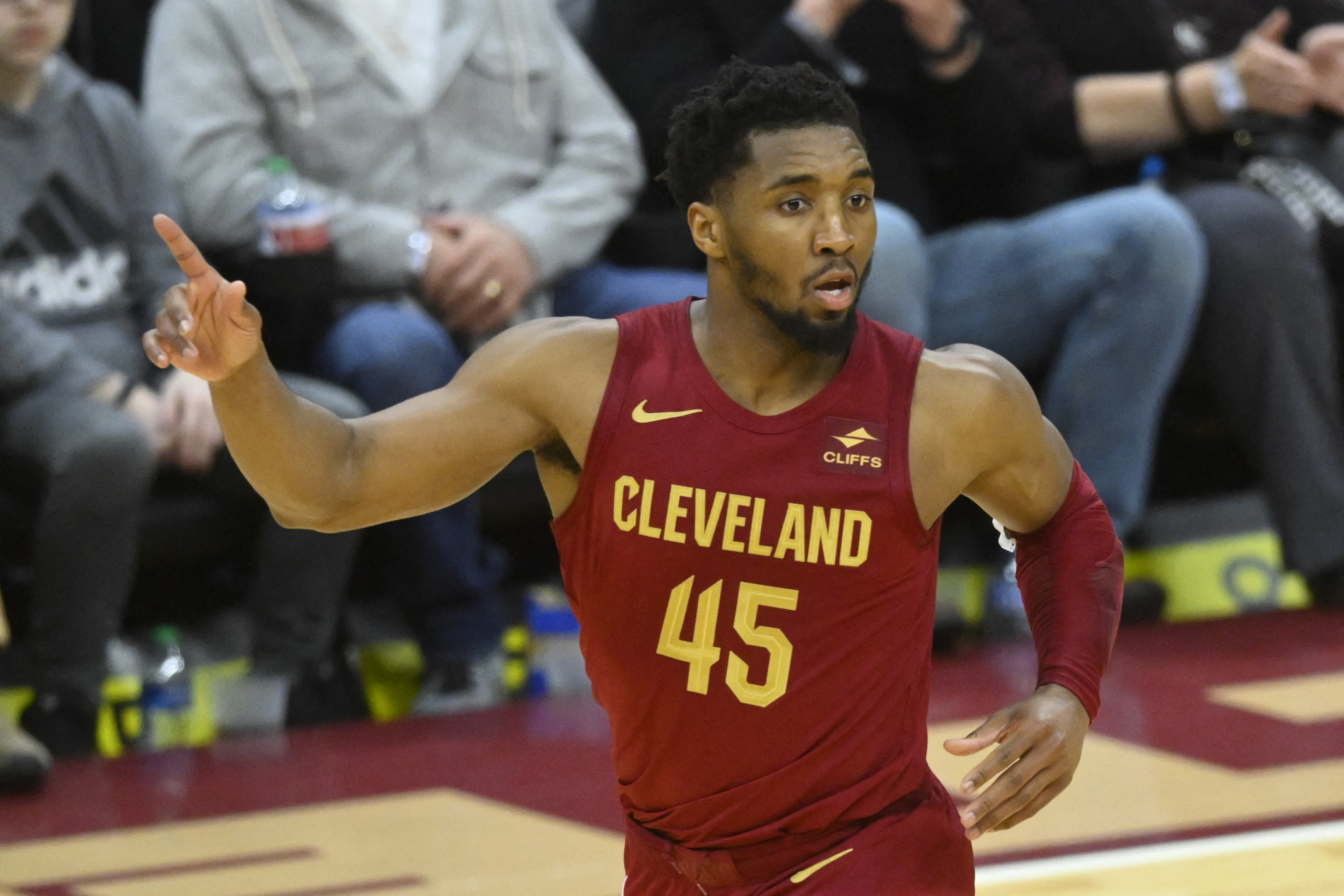 Cavaliers Secure Third 60-Win Season with Dominant Victory Over Clippers
