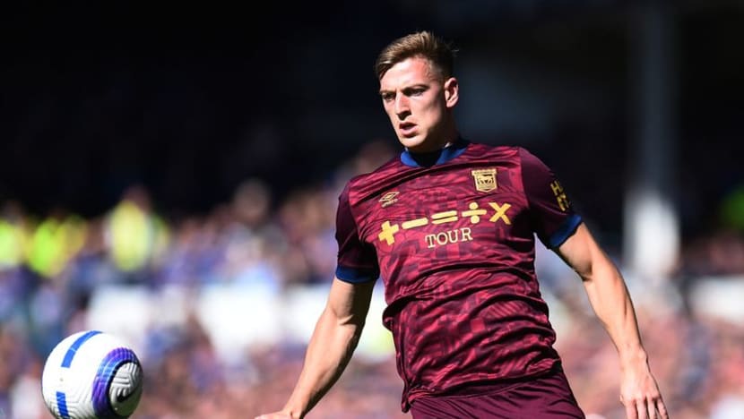 Chelsea Bolsters Attack with Liam Delap Signing Ahead of Club World Cup