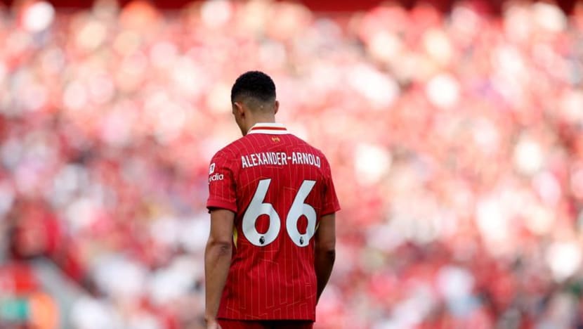 Salah Defends Alexander-Arnold: Liverpool Star Deserves Better Than Fans' Boos
