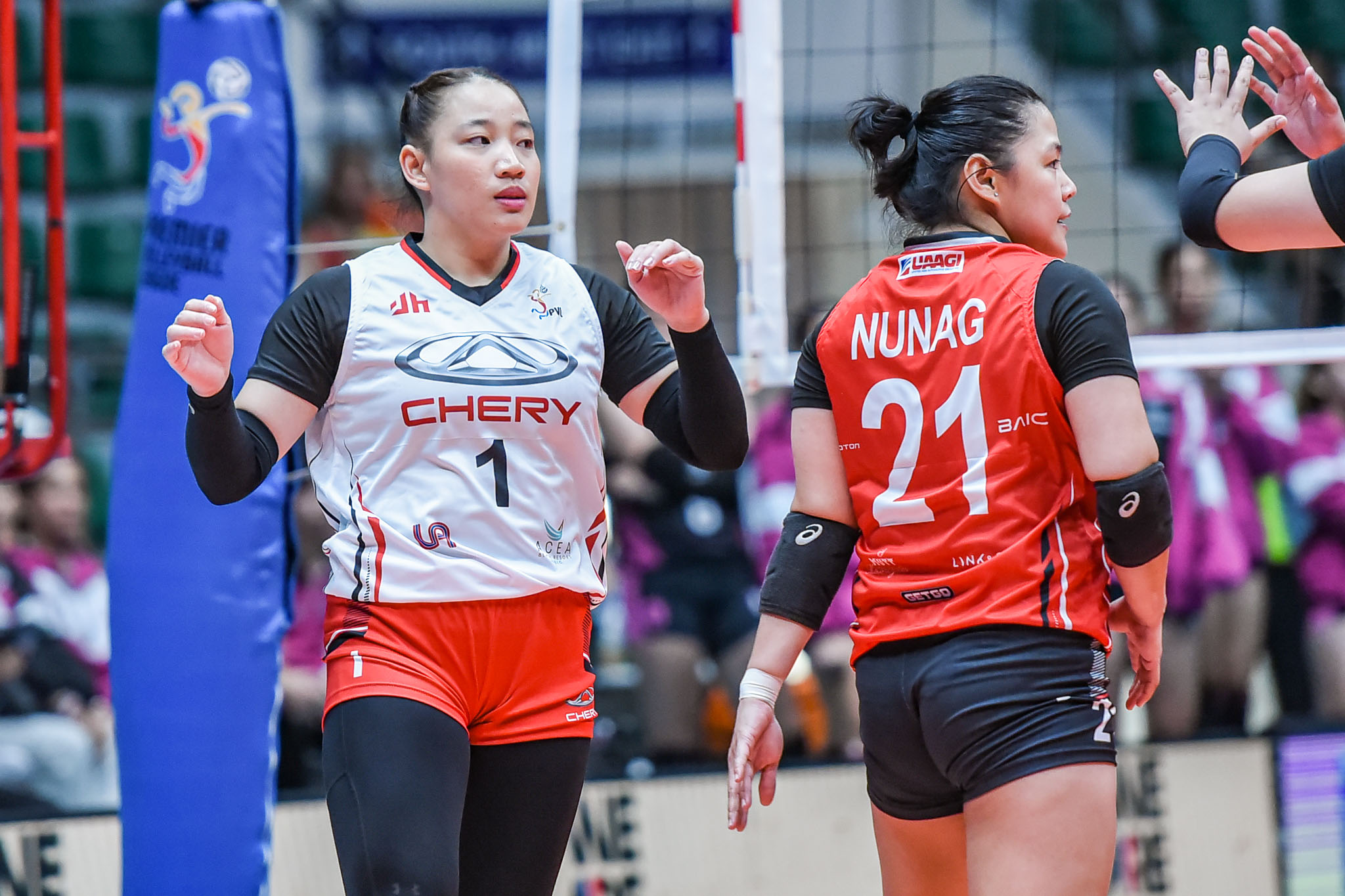 Chery Tiggo Triumphs Over Akari in Thrilling Five-Set Match at PVL On Tour
