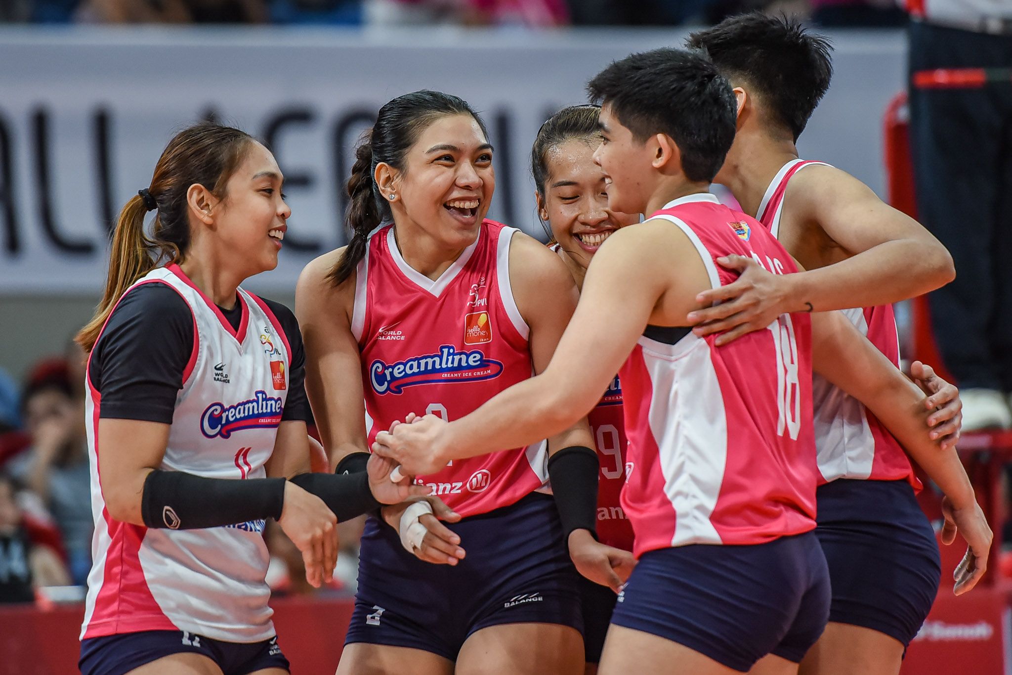 Creamline Cool Smashers Revive Championship Hopes with Dominant Victory Over Akari Chargers