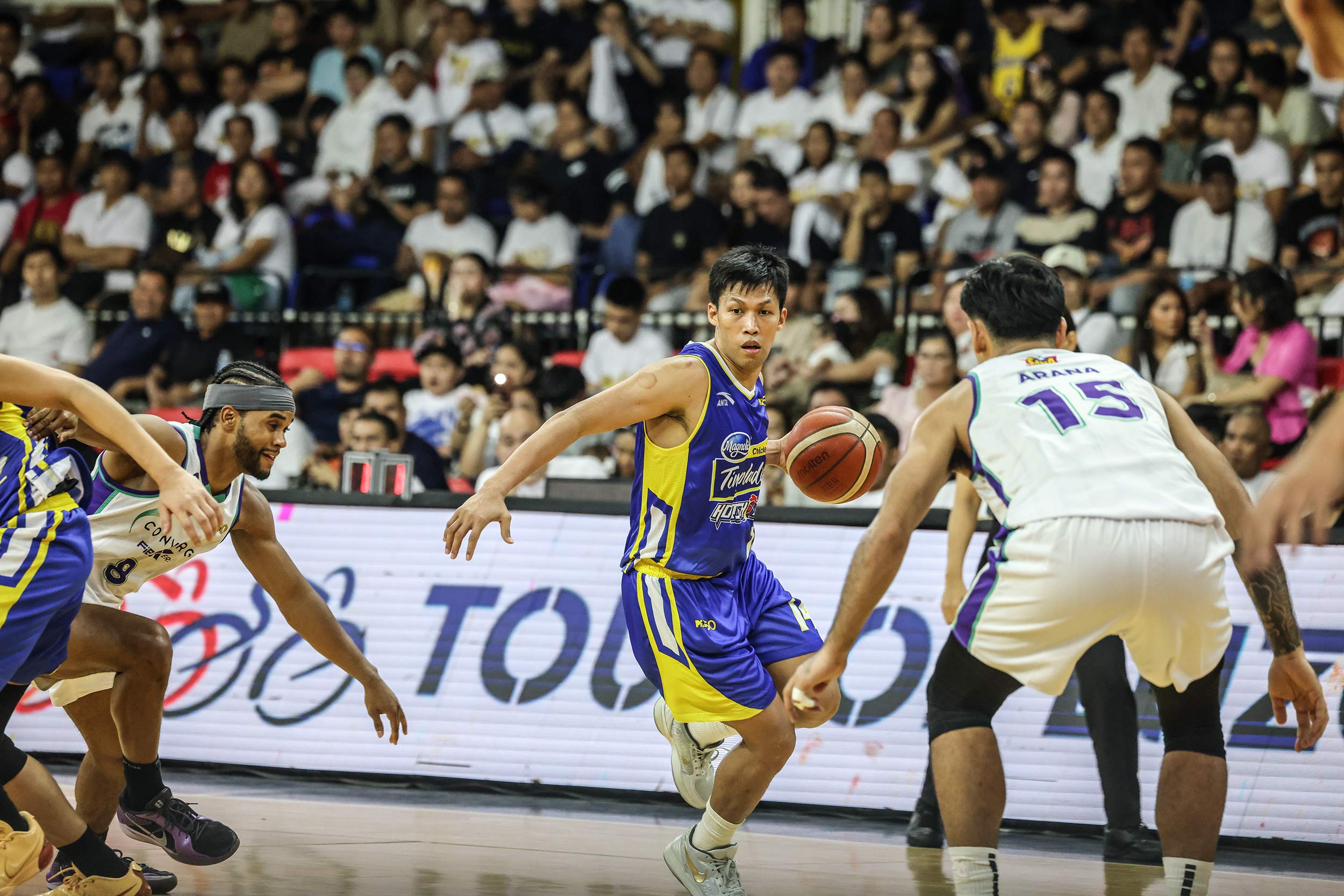 Zamboanga City Hosts Thrilling PBA Showdown: Magnolia's Perfect Record Faces Phoenix Challenge
