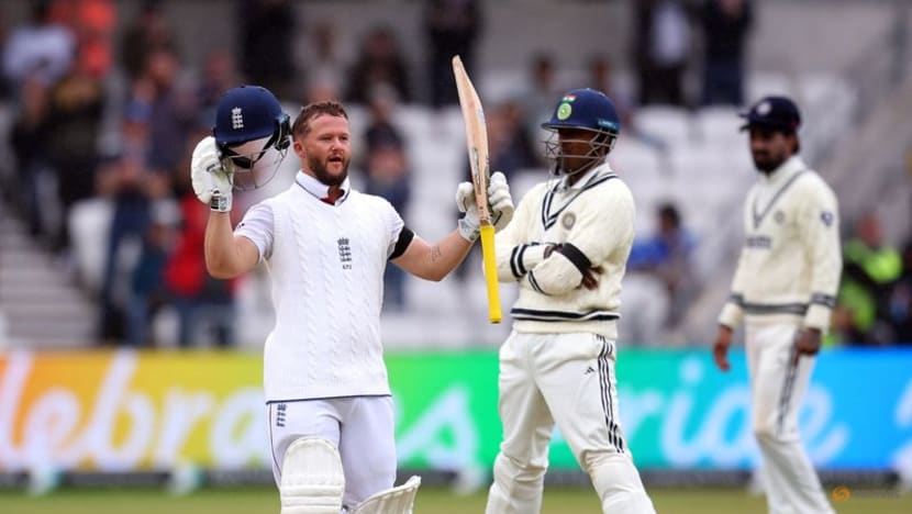 Duckett's Century Powers England to Thrilling Victory Over India