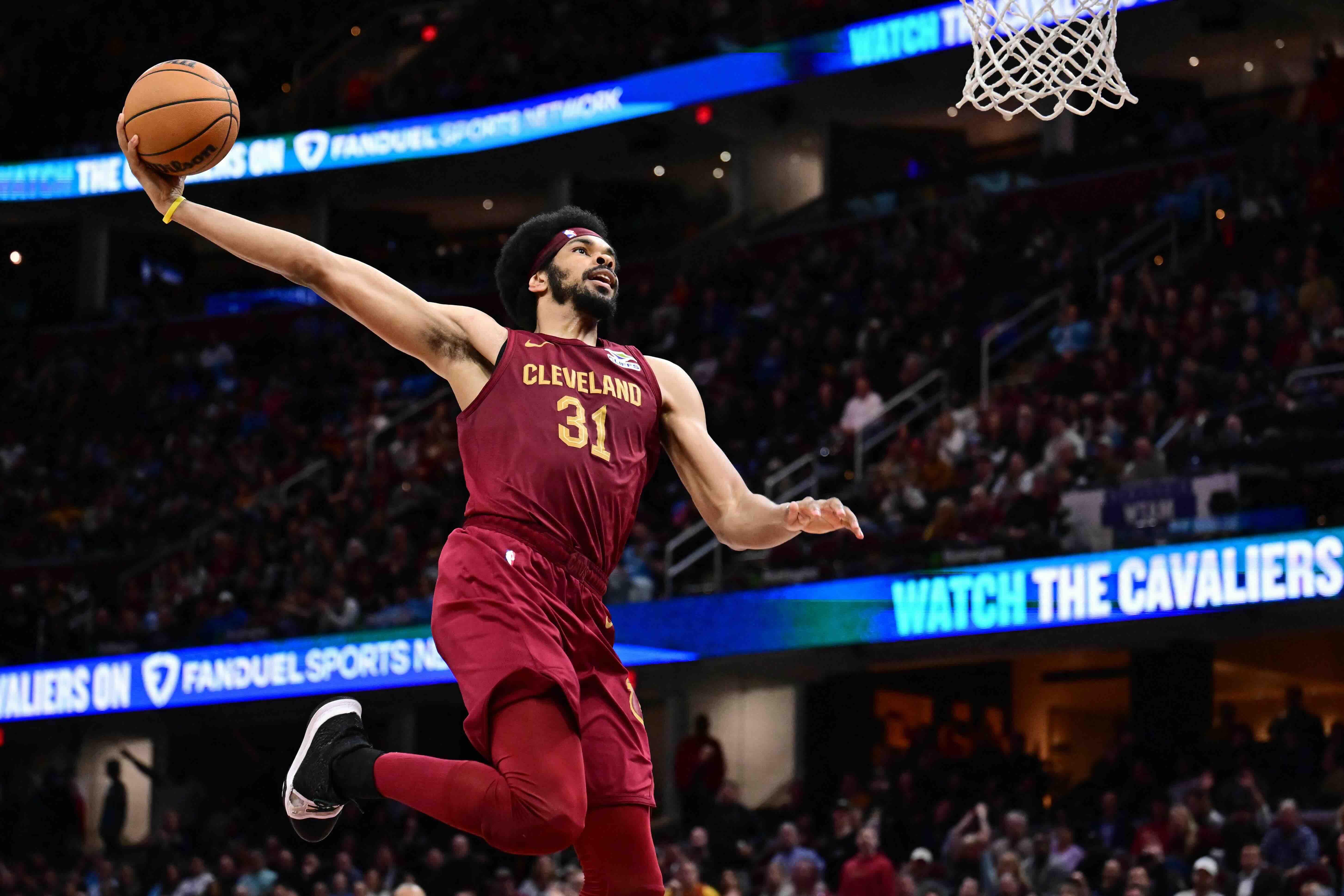 Cavaliers Surge Past Knicks in Fourth Quarter, Set Franchise Win Record