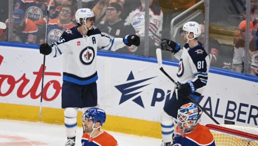 NHL roundup: Jets outlast Oilers in OT