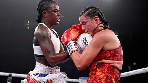 Ex-US cop wrests WBC women’s feather crown
