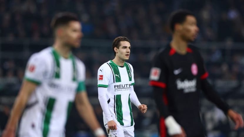 Florian Neuhaus Rejoins Gladbach Training Post-Suspension, Issues Public Apology