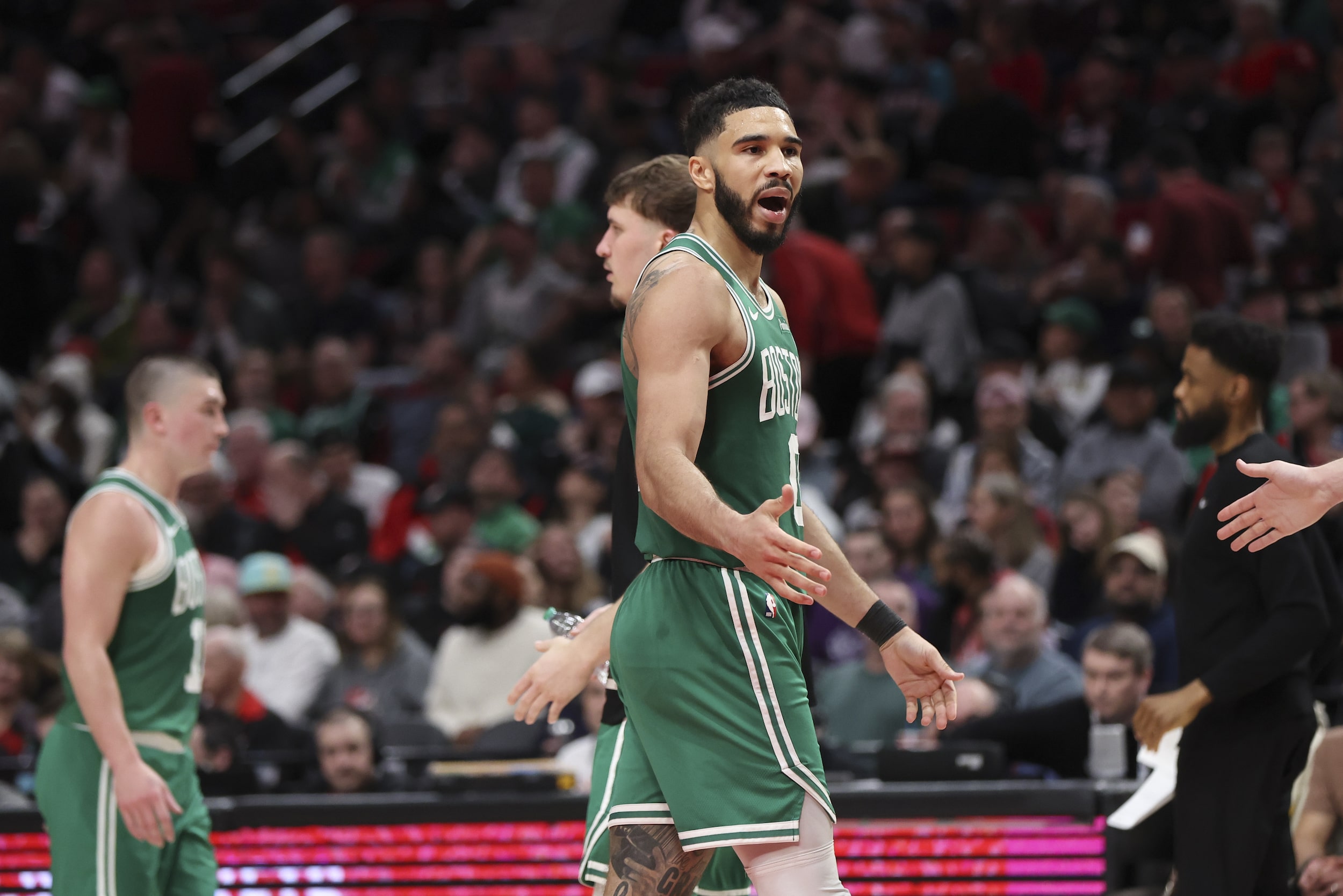 NBA: Celtics rain 3-pointers on Blazers, win fifth straight