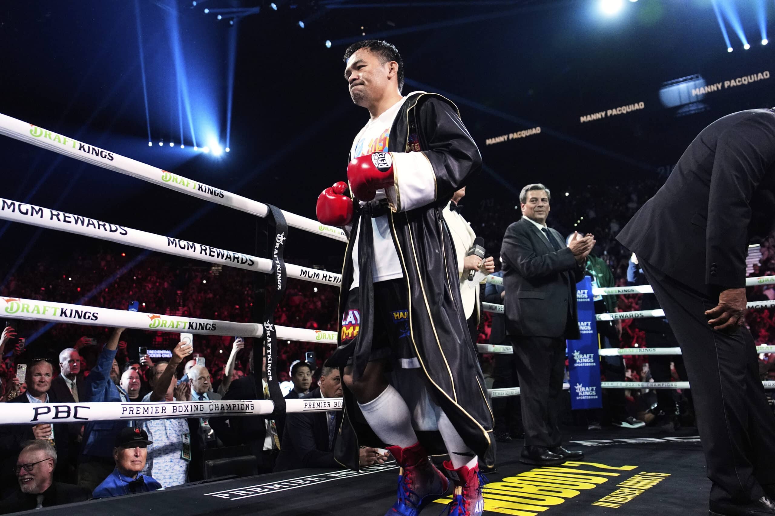 Pacquiao Challenges Mayweather: 'Ready to Fight Again if He Wants'