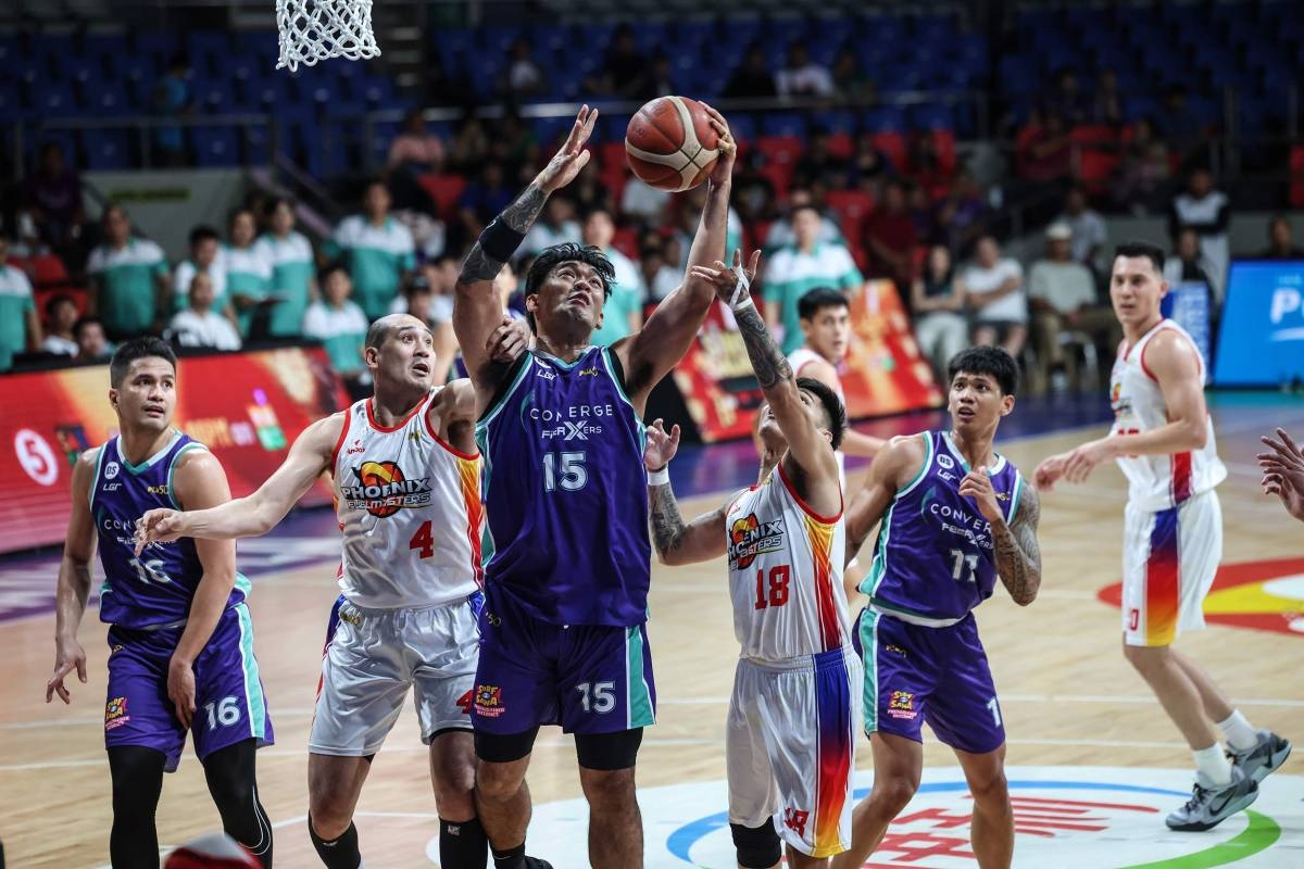 Converge Triumphs Over Phoenix in PBA Season 49 Opener