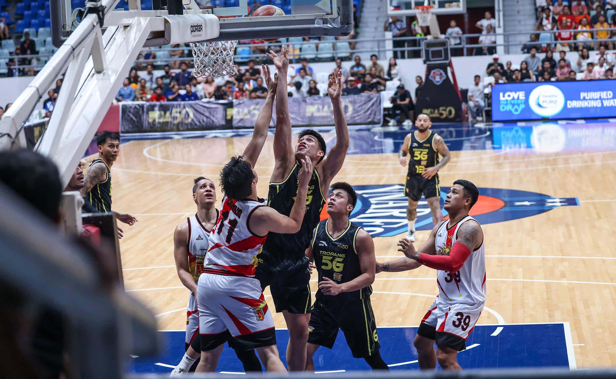 Calvin Oftana's Rebounding Prowess Leads TNT to First Victory in PBA Philippine Cup