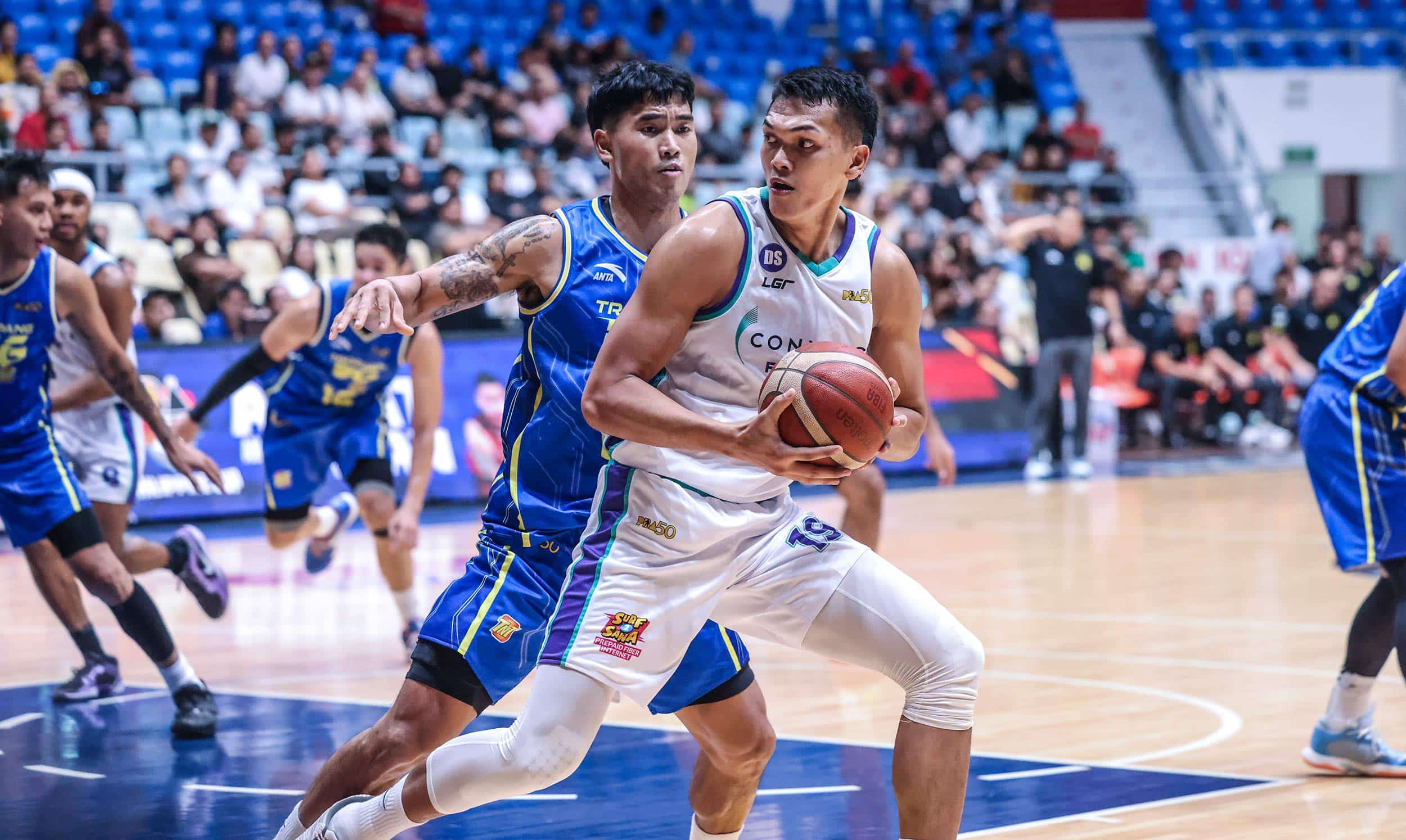 Converge FiberXers Stun TNT Tropang Giga, Handing Them Second Consecutive Defeat in PBA Philippine Cup
