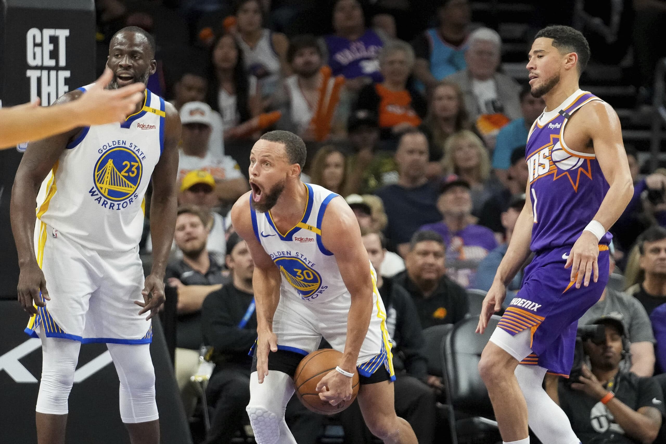 Curry's Stellar Performance Pushes Warriors Closer to Playoffs, Suns Near Elimination
