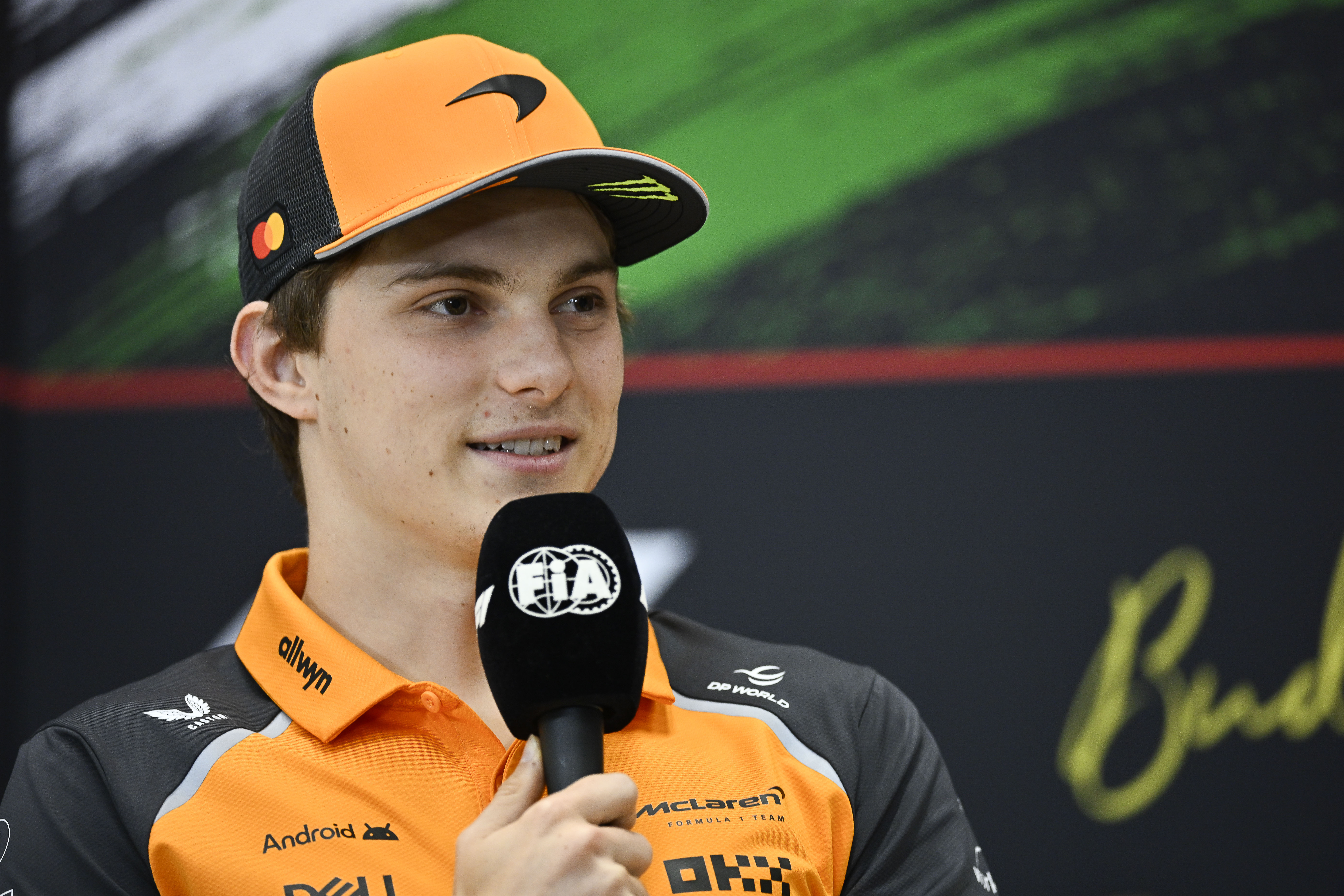 Oscar Piastri's Confidence Soars in F1 Title Race Amidst Team Dynamics
