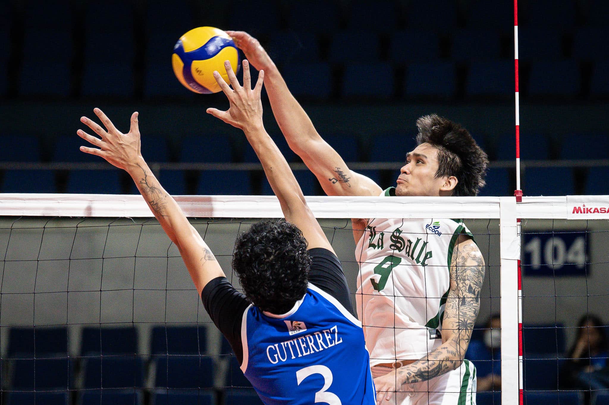 La Salle Triumphs Over Ateneo in Thrilling Five-Set Volleyball Clash; UST Dominates Adamson