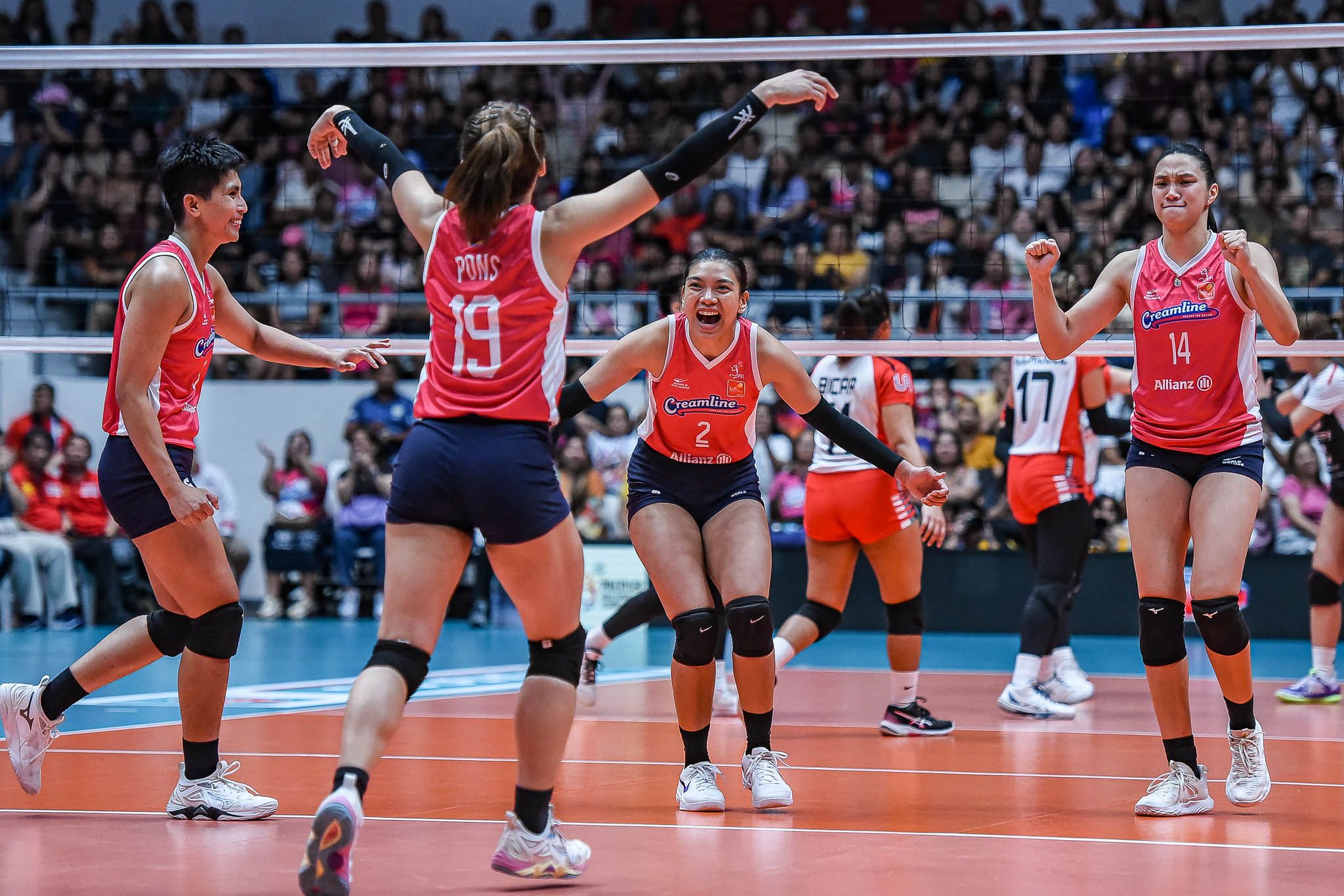 Cool Smashers clip Crossovers, advance to PVL semis