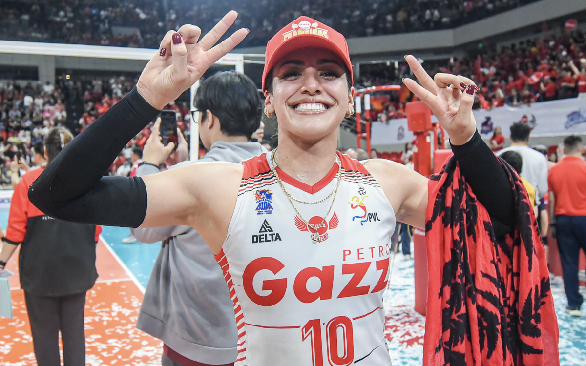 Van Sickle and Phillips Triumph Over Doubts in Volleyball Victory