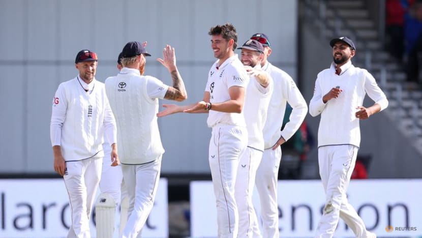 England's Bowling Attack Sparks Hope for Stunning Test Victory Against India