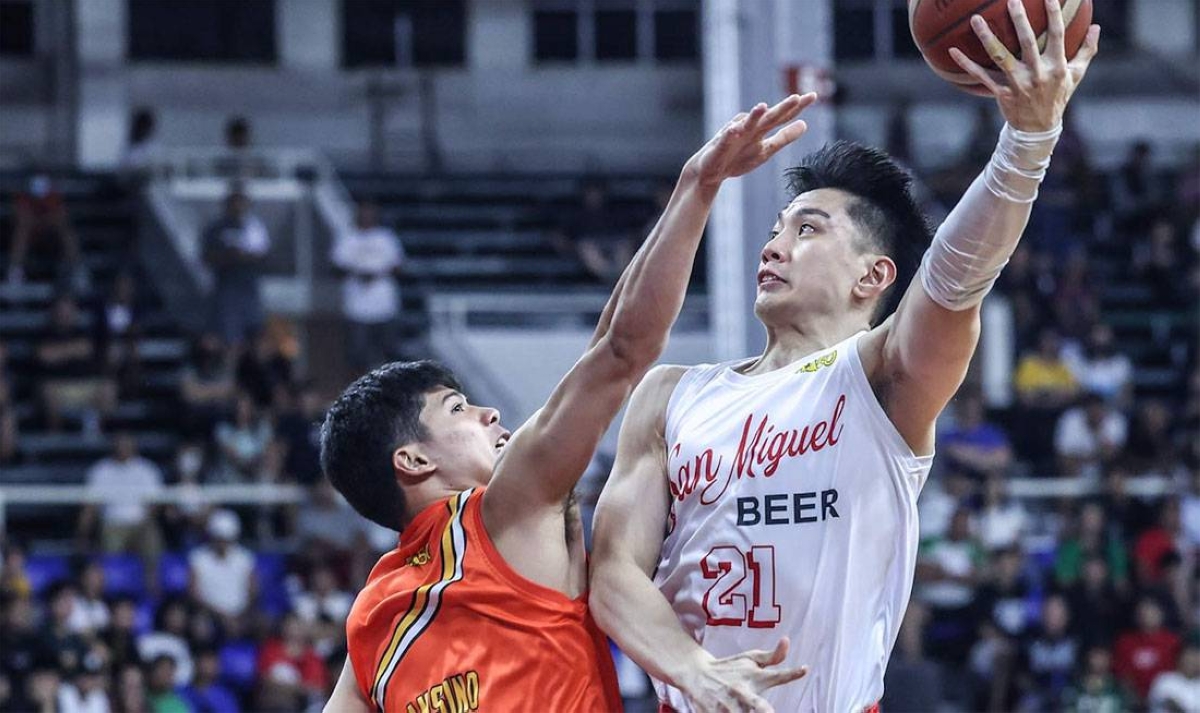 San Miguel Beer and Magnolia Battle for Top Spot in PBA Philippine Cup