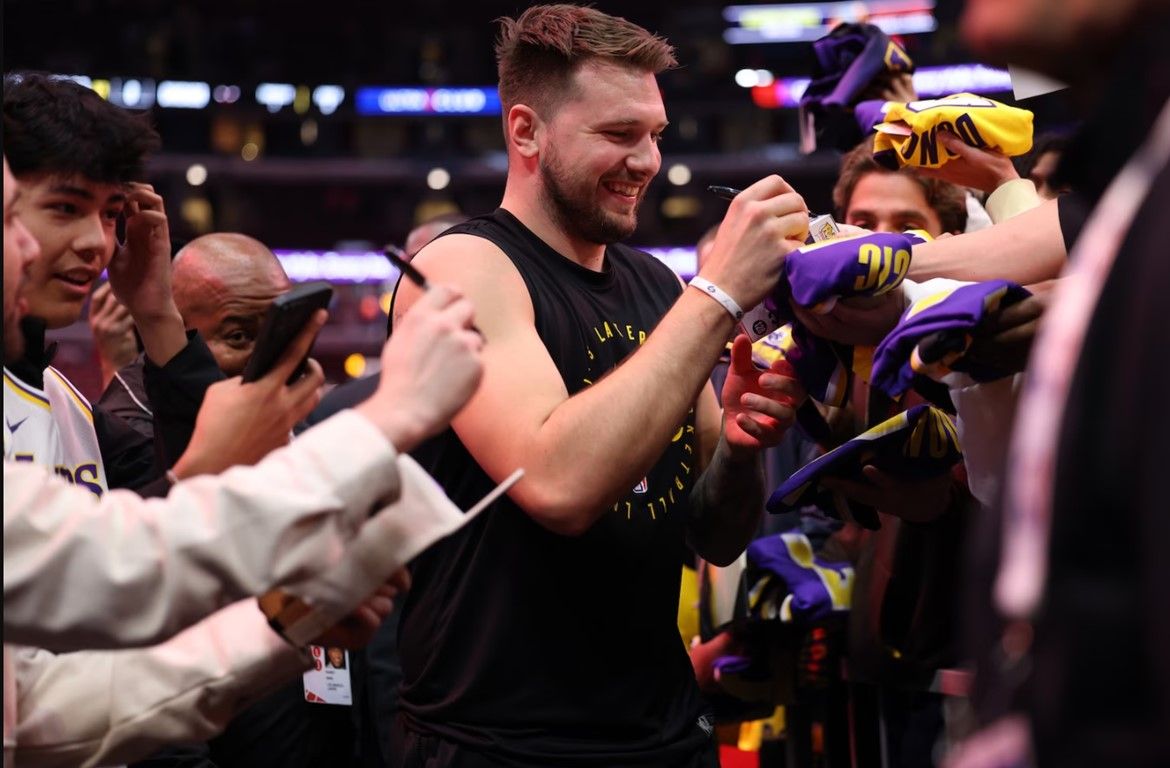 Five NBA Superstars to Watch as Playoffs Heat Up